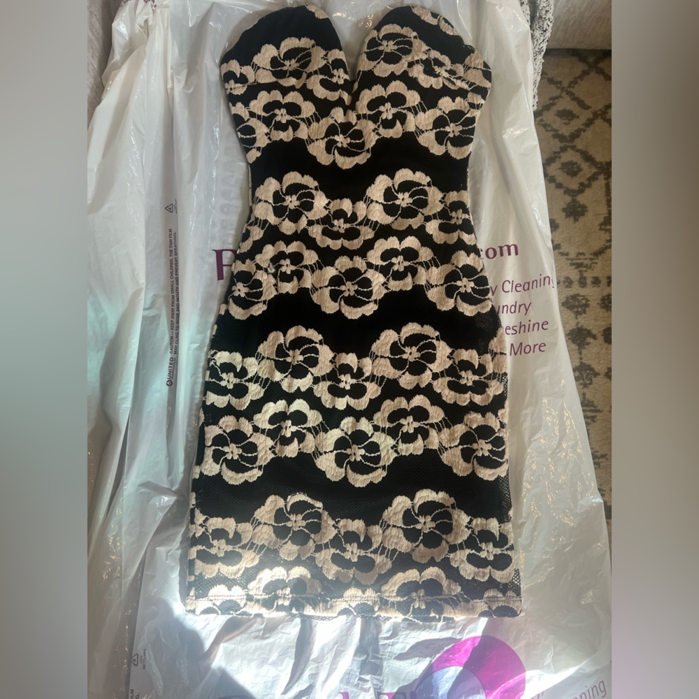 Sarah La  Black strapless dress stretch bodycon sz small